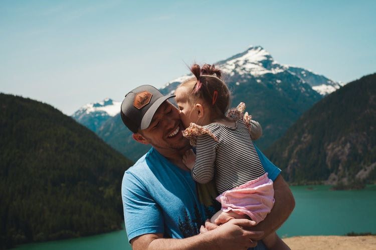 Voici la liste des prénoms les plus donnés aux filles en 2021 | So Busy Girls