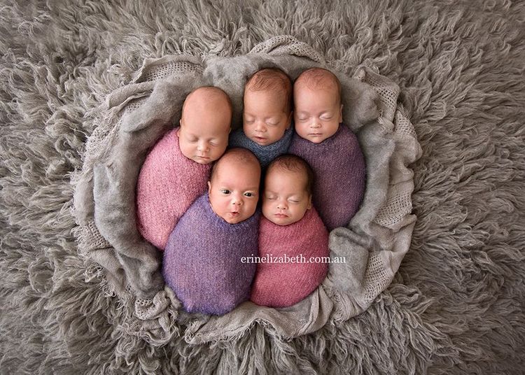 Les photos de ces quintuplés et de leur maman sont vraiment adorables | So Busy Girls