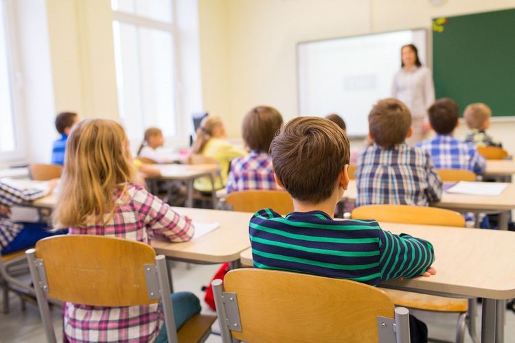 Les résultats des élèves français dégringolent : voici ce que révèle le nouveau classement PISA | So Busy Girls