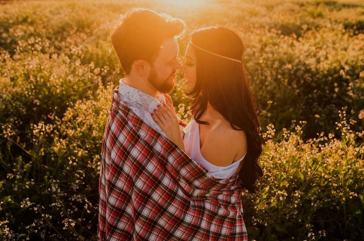 Les signes d'une relation de couple solide.