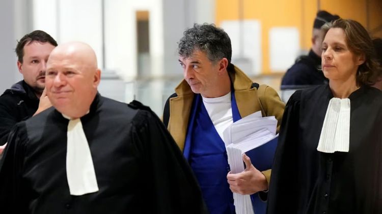 "Un clown qui essaie de noyer tout le monde…" : Stéphane Plaza violemment critiqué après sa prise de parole sur son procès | So Busy Girls