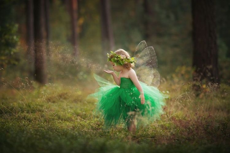 Cette maman crée des costumes magnifiques pour ses enfants et les photographie pour des clichés féeriques | So Busy Girls