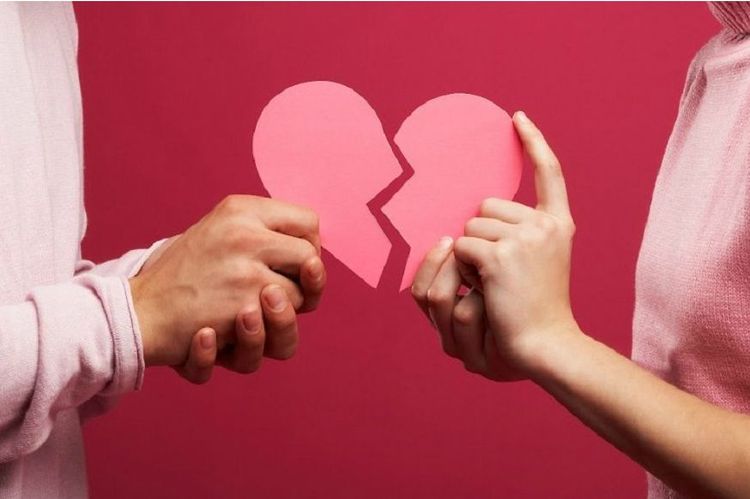 Faut-il accepter qu’il continue à voir son ex ? | So Busy Girls