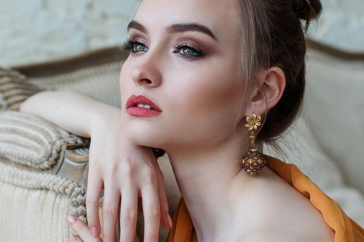 femme-pensive