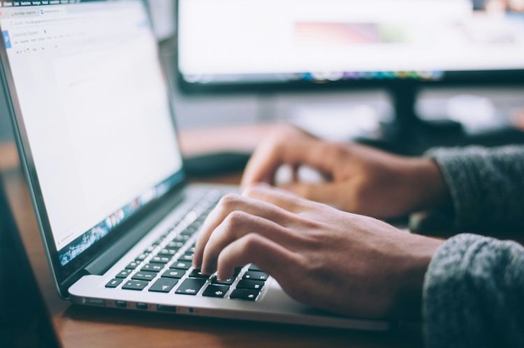 Wi-Fi public et adresse IP : les bons réflexes pour protéger ses données en déplacement | So Busy Girls