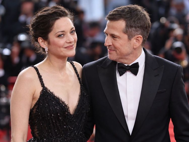 « C’était une demande de leur part » : Guillaume Canet et Marion Cotillard, leurs enfants Marcel et Louise font leurs premiers pas ensemble au cinéma | So Busy Girls