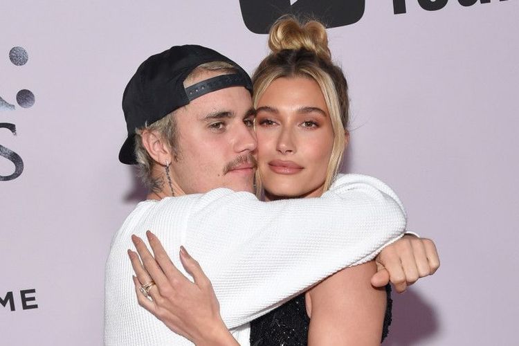 Chirurgie ratée, lèvres déformées : pourquoi les photos de Hailey Bieber sortant d'une clinique esthétique font le buzz
