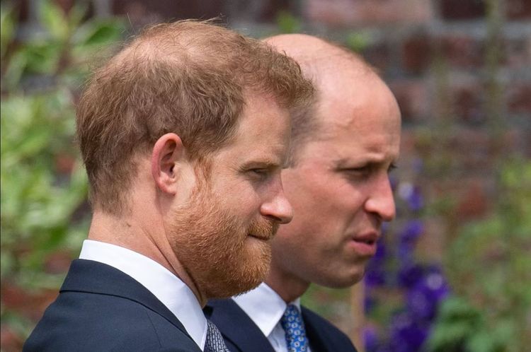 William et Harry bientôt réunis malgré leur brouille ? Cette cérémonie pourrait provoquer des retrouvailles très gênantes | So Busy Girls