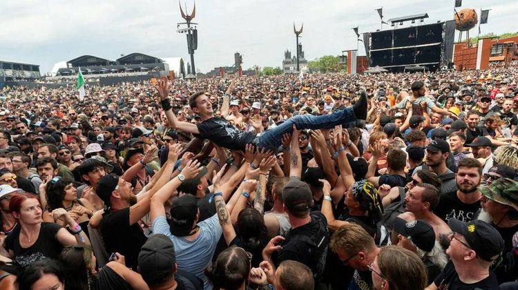 240 000 fans, 500 000 litres de bi&egrave;re : le Hellfest plus gigantesque que jamais