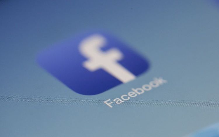icone-facebook-smartphone