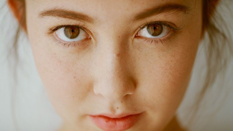Quelles huiles essentielles contre les boutons d'acné ?