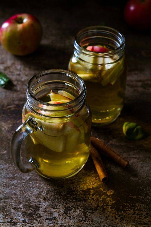 Voici comment pr&eacute;parer son jus pomme detox maison
