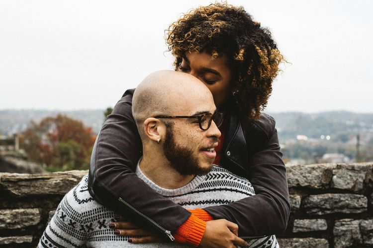 La relation est compliquée : les signes.