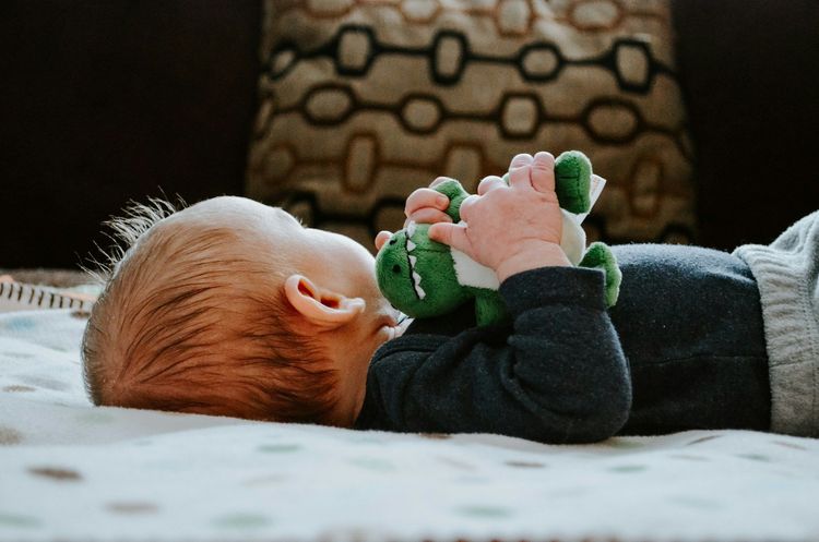 Acheter trop de jouets à son enfant : pourquoi il faut éviter.