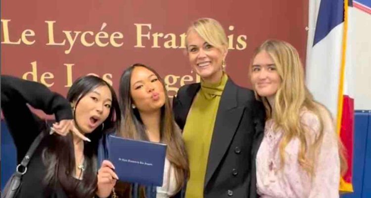 Laeticia Hallyday : sa fille Joy décroche le bac avec mention, et sa maman ne cache pas sa fierté | So Busy Girls