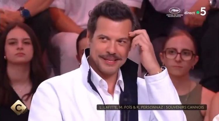 &ldquo;Ce n&rsquo;est pas la c&eacute;r&eacute;monie de cl&ocirc;ture&rdquo; : Laurent Lafitte recadre Anne-&Eacute;lisabeth Lemoine en direct