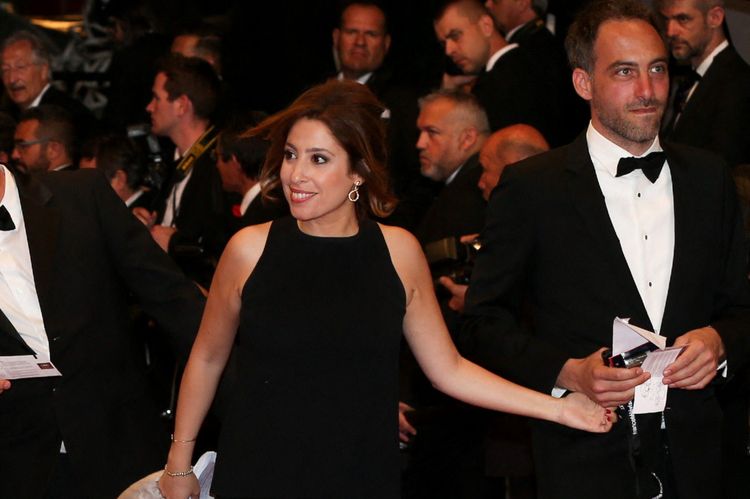 Léa Salamé bientôt mariée : ce qu’elle pense vraiment du mariage avec Raphaël Glucksmann
