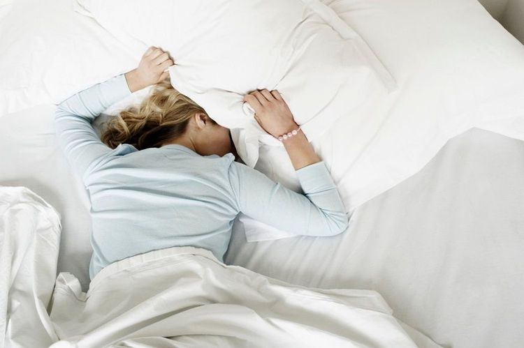Les 5 choses que je ne supporte pas au lit (et non, ce n'est pas négociable !) | So Busy Girls
