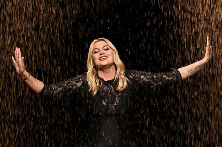 Louane rebondit après l’Eurovision : tournée européenne, retour aux sources et nouveau départ