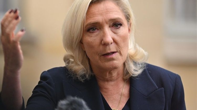 Le premier ministre s'appellera Jordan Bardella : Marine Le Pen attaque la nomination de Sébastien Lecornu