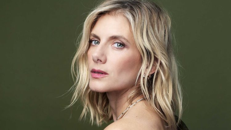 Actrice, réalisatrice, scénariste : comment Mélanie Laurent a multiplié les chemins au cinéma | So Busy Girls