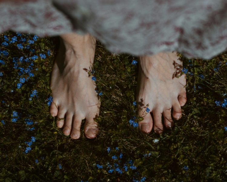 Pieds secs en été : le rituel express pour retrouver des talons plus doux | So Busy Girls