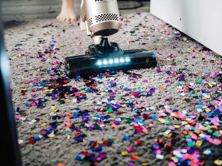 Comment entretenir son aspirateur ? Astuces pour le garder plus longtemps.
