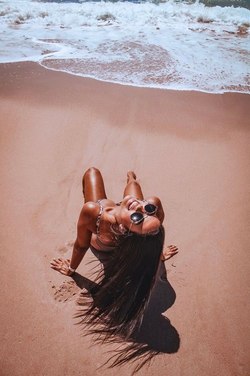 plage-femme-maillot-bain