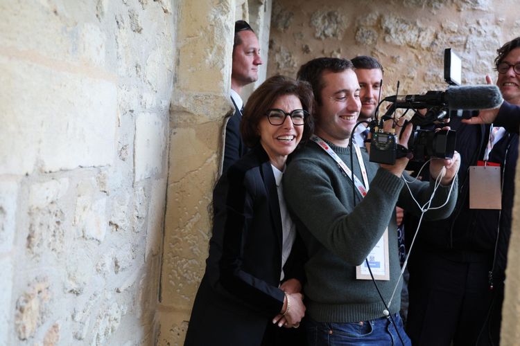 rachida-dati-cam&eacute;raman-rochefort-photos-proximite-ministre-culture-1