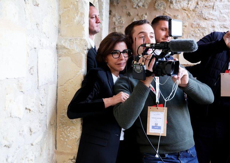 rachida-dati-cam&eacute;raman-rochefort-photos-proximite-ministre-culture-2