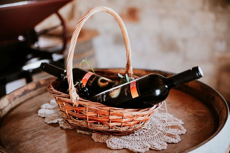 Une décision hors-sol : pourquoi plus de 20 000 bouteilles de vin ont été livrées à la prison de Bordeaux-Gradignan