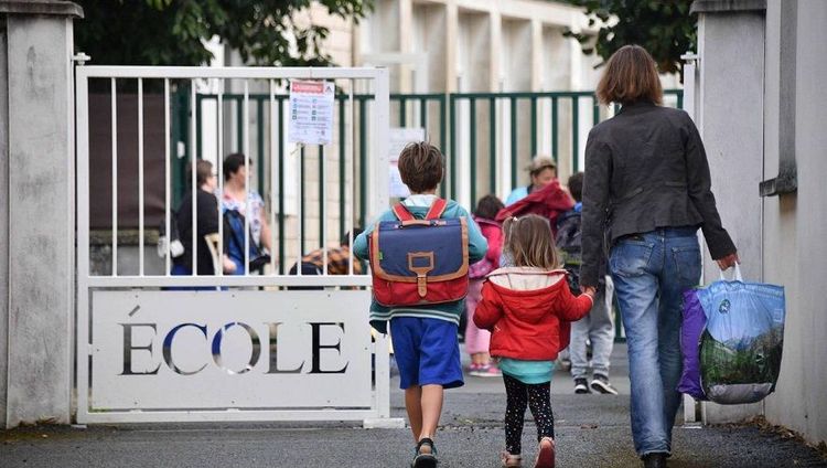 Rentrée 2026 : plus d’1 collège ou lycée sur 2 commence l’année avec au moins un professeur manquant | So Busy Girls
