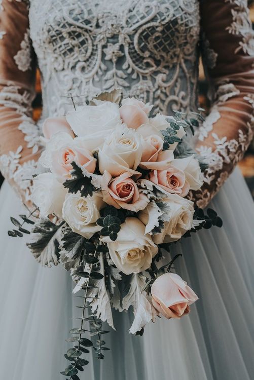 robe-de-mariee-manches-longues-dentelle