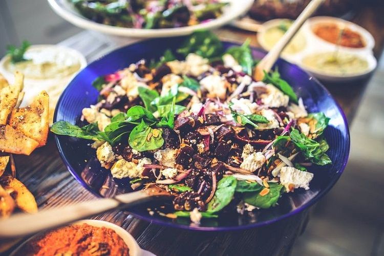 salade-equilibree-peu-calorique-perdre-du-poids-maigrir-regime