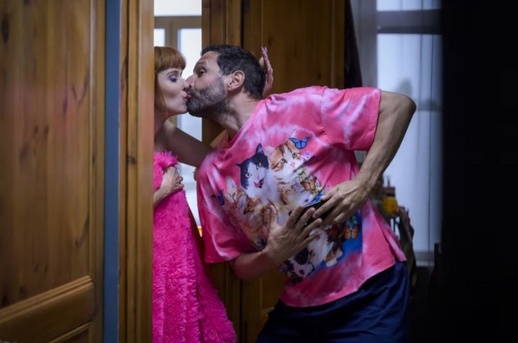 HPI : Audrey Fleurot revient sur une scène torride inattendue et fait une révélation sur le tournage