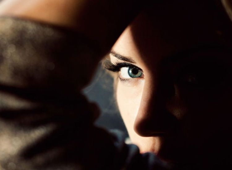 Signeq une femme a un fort caract&egrave;re