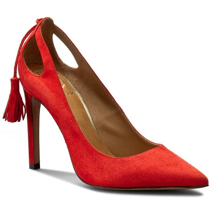 talons-aiguilles-femme-fatale