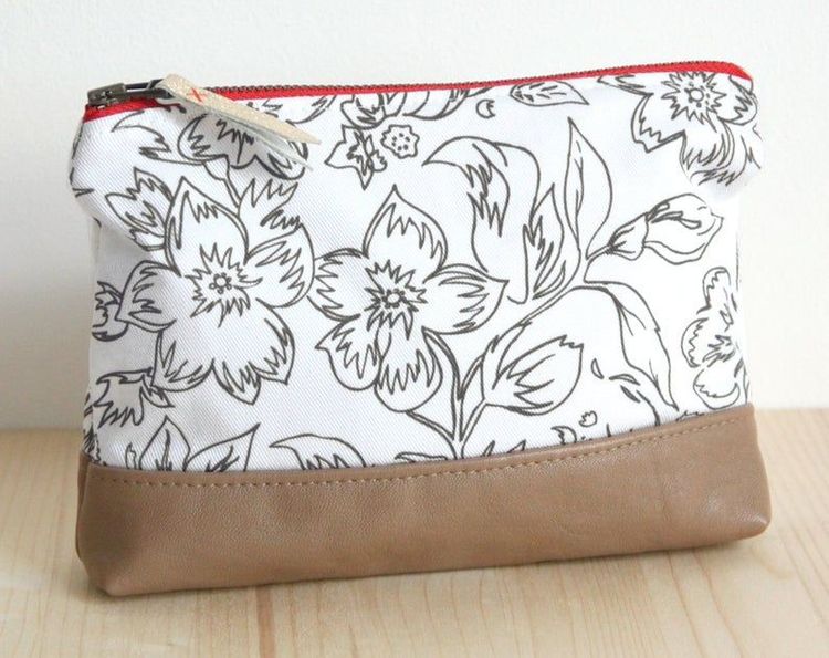 trousse-maquillage-fleur