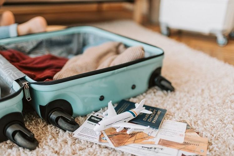 Valise à moitié défaite : la méthode de 10 minutes pour éviter qu’elle traîne toute la semaine | So Busy Girls