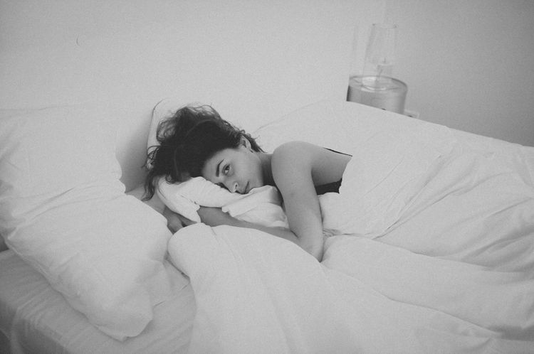 Les signes de stress empathique : être épuisé par les émotions des autres.