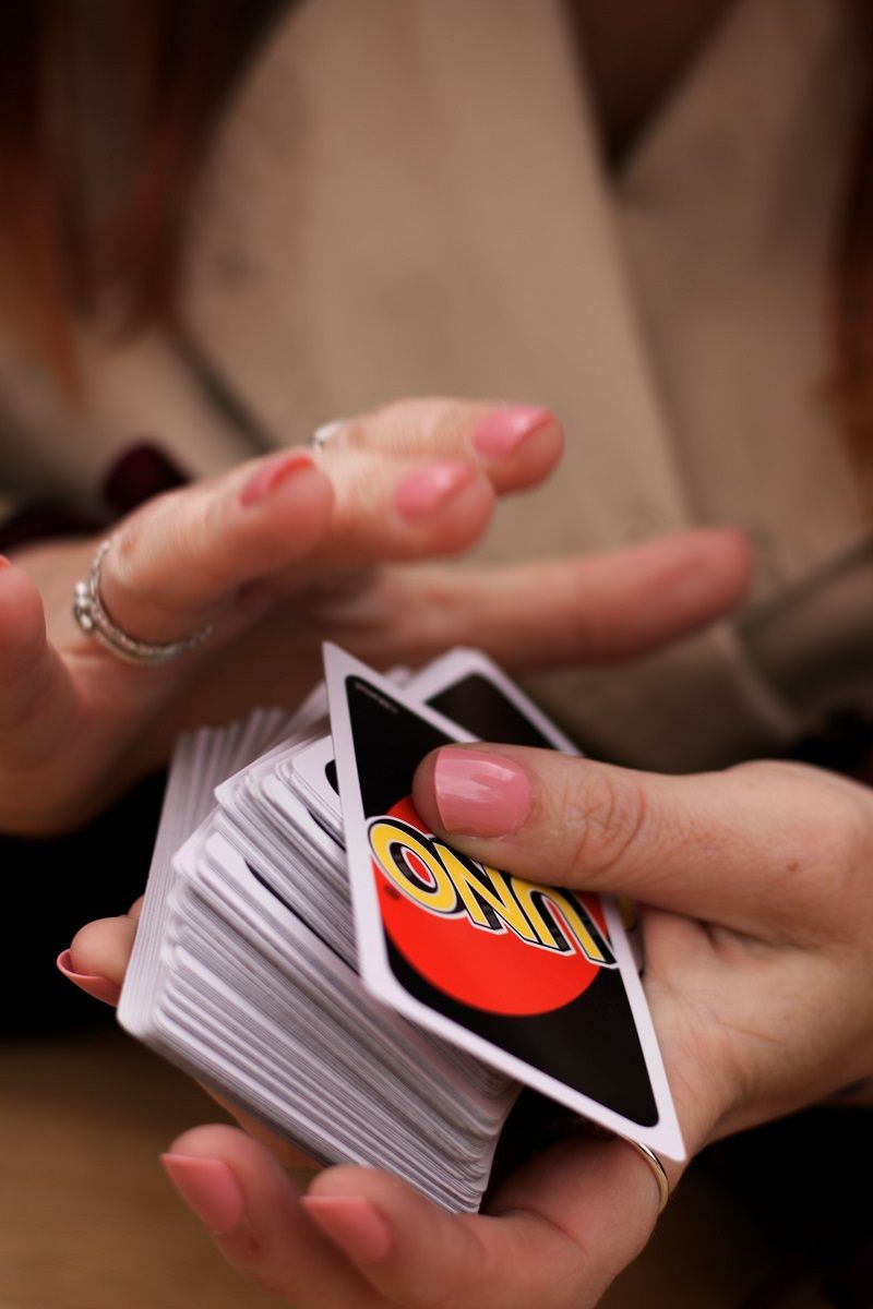 melanger-cartes-uno