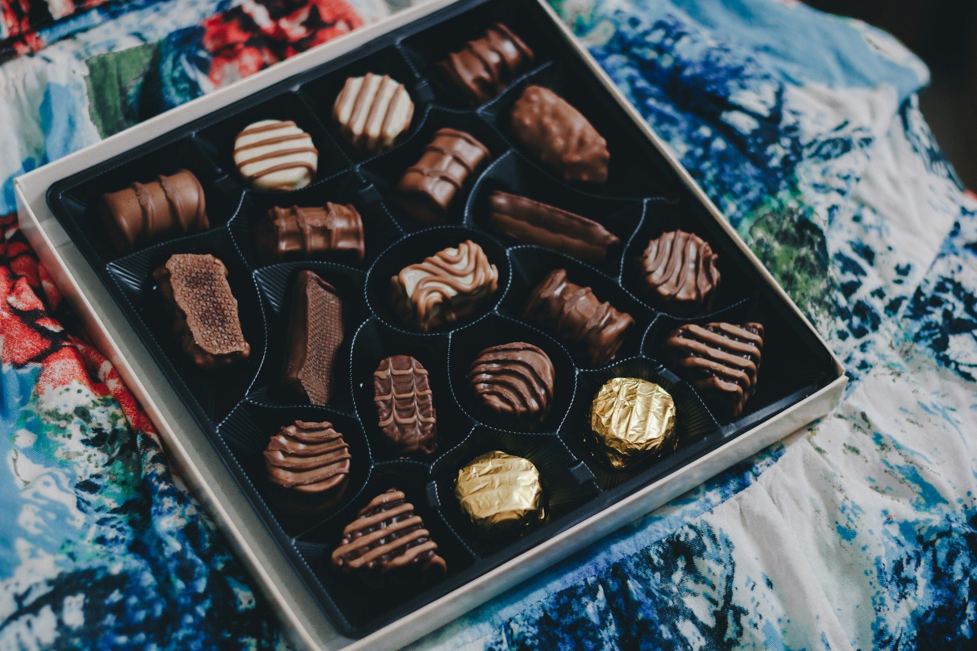 Chocolat noir, au lait ou blanc : ce que leur texture révèle vraiment (et personne n’y pense)
