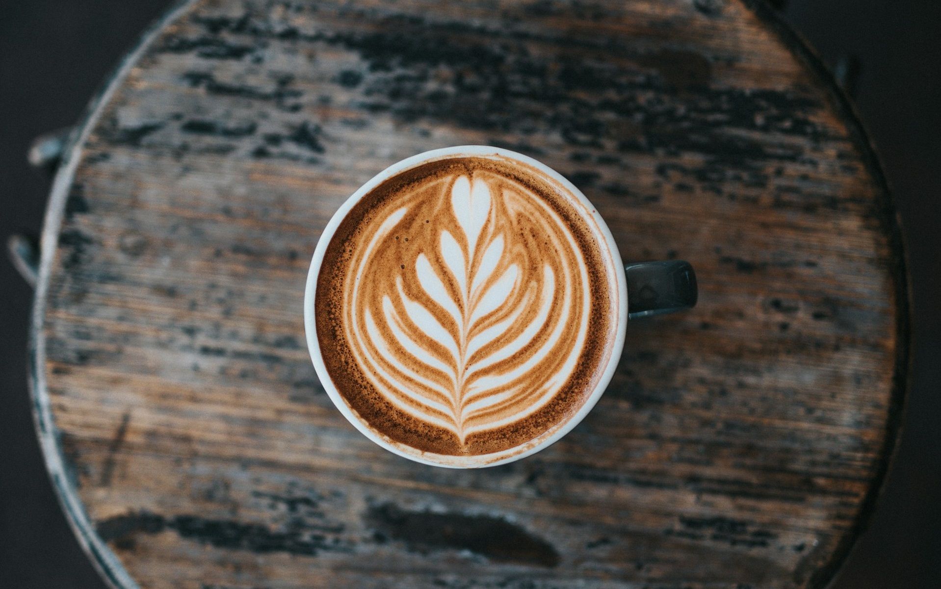 Boire du café avant d'aller dormir : la bonne astuce pour maximiser sa sieste