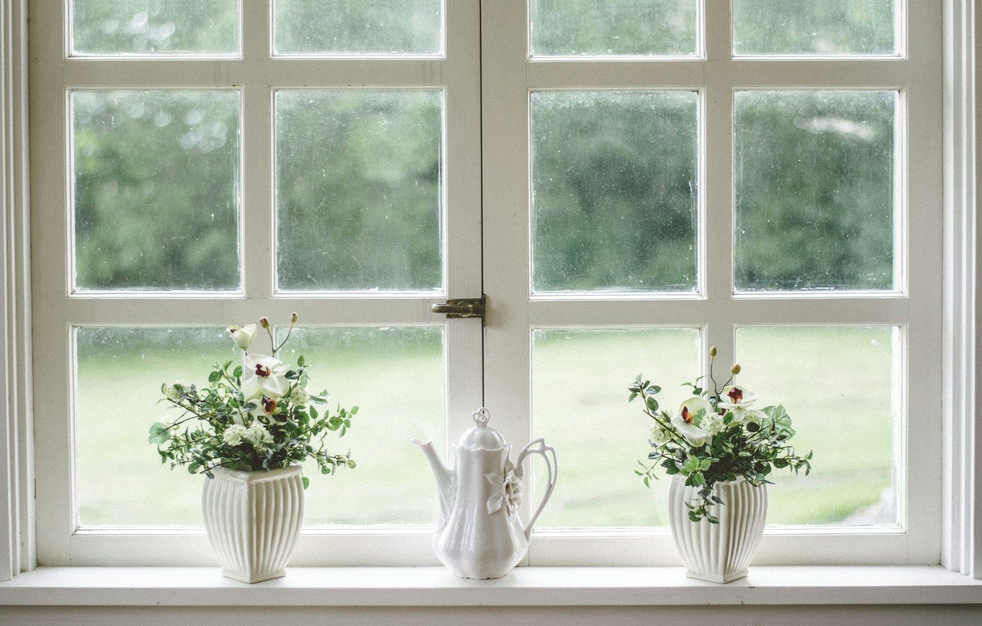 Les astuces pour nettoyer les vitres facilement