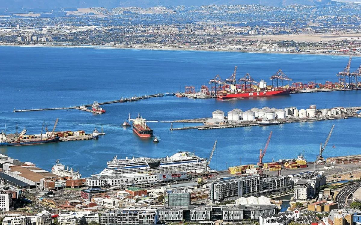 D&eacute;troit d&rsquo;Ormuz bloqu&eacute; : pourquoi 1 500 navires pi&eacute;g&eacute;s inqui&egrave;tent le monde entier