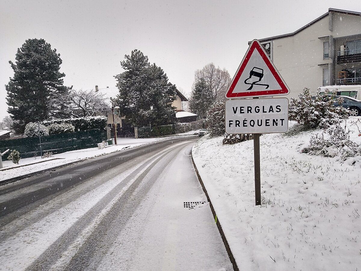 Ne sortez pas sans v&eacute;rifier : ces 13 d&eacute;partements o&ugrave; la neige et le verglas vont surprendre ce dimanche