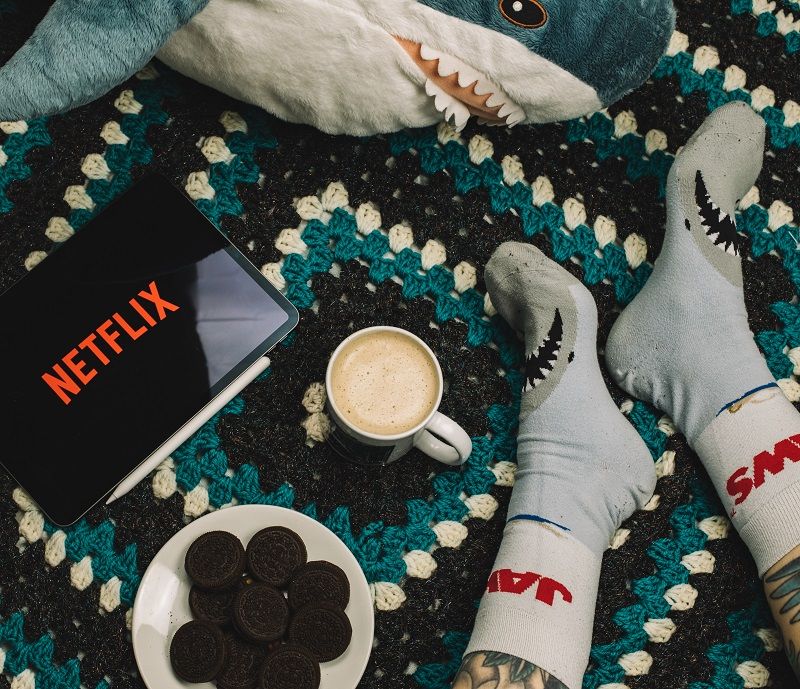 netflix-tablette-lit