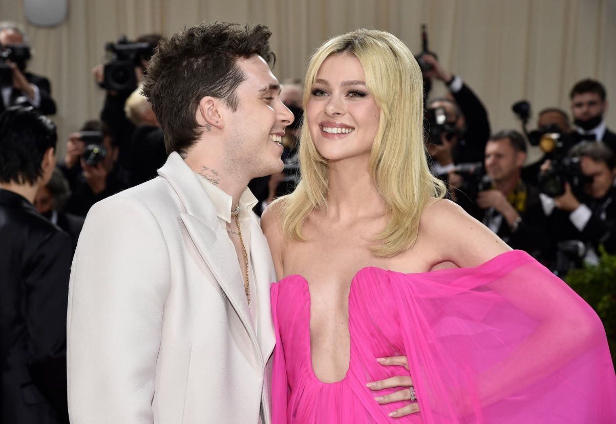 nicola-peltz-brooklyn-beckham-couple