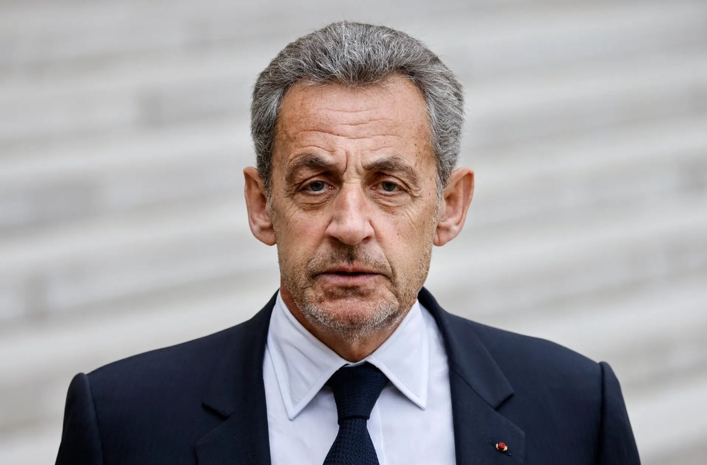 Pourquoi Nicolas Sarkozy s’en prend si violemment à Yann Barthès dans son nouveau livre