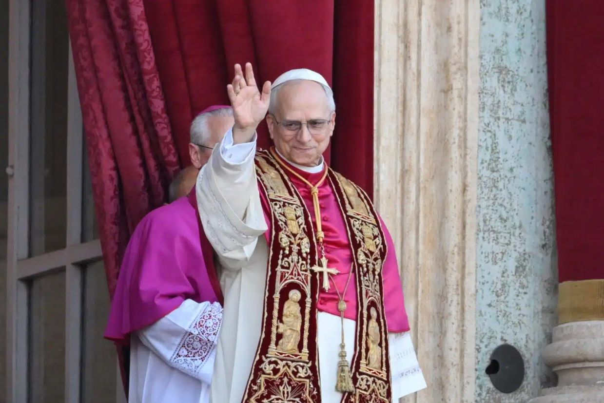 La pol&eacute;mique autour du nouveau pape Robert Francis Prevost